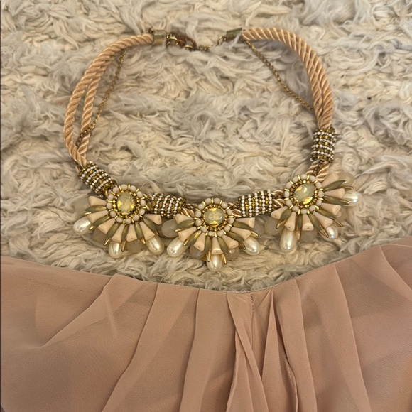 Gorgeous chiffon flowy maxi dress. Strapless.. Absolutely stunning on. - Picture 9 of 14